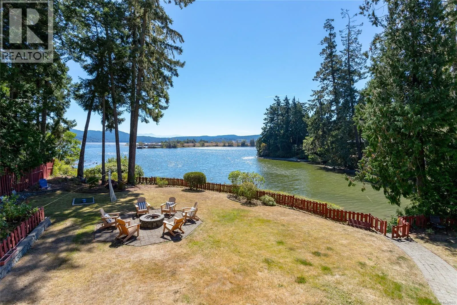 5469 Sooke Rd