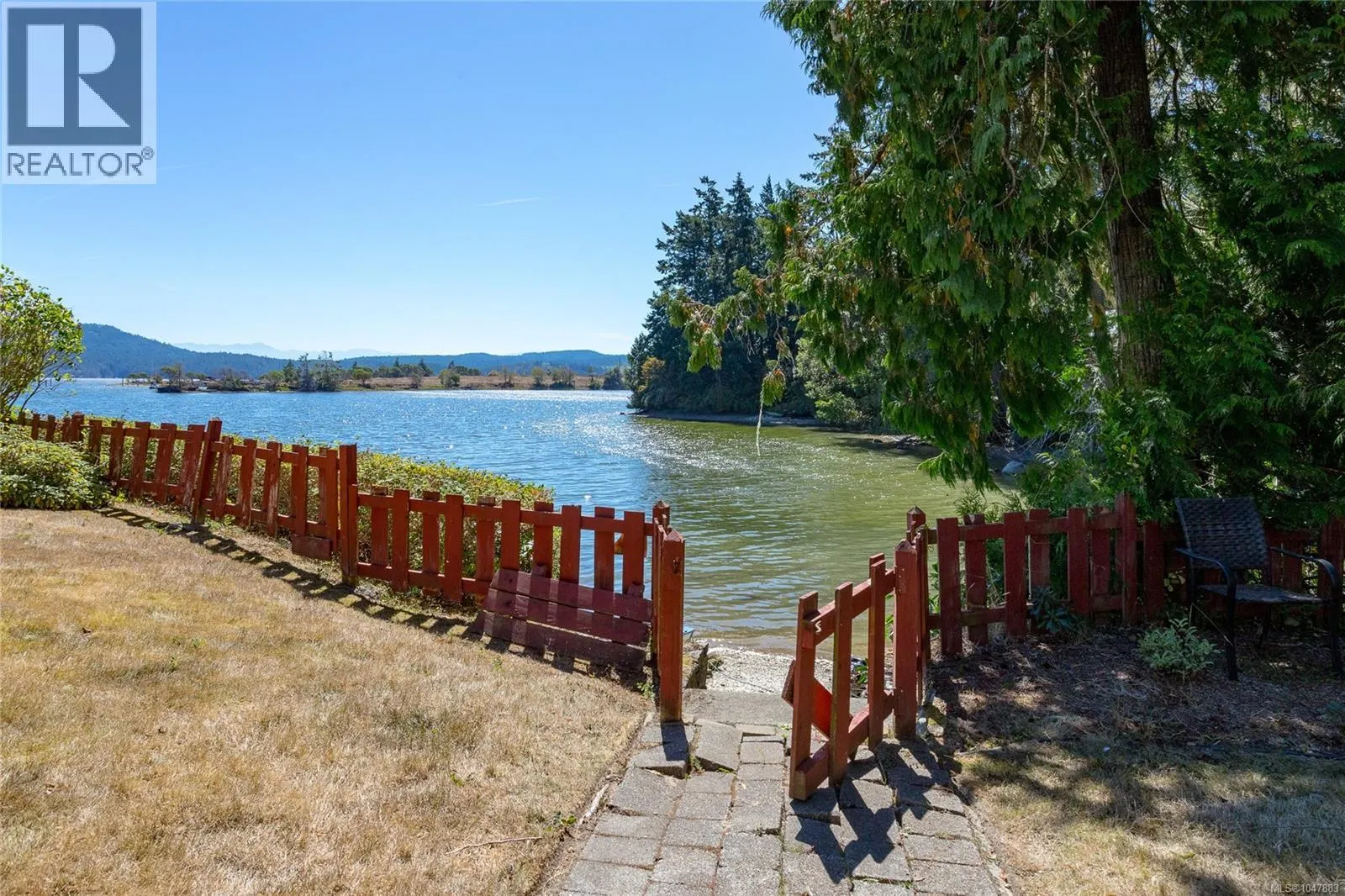 5469 Sooke Rd