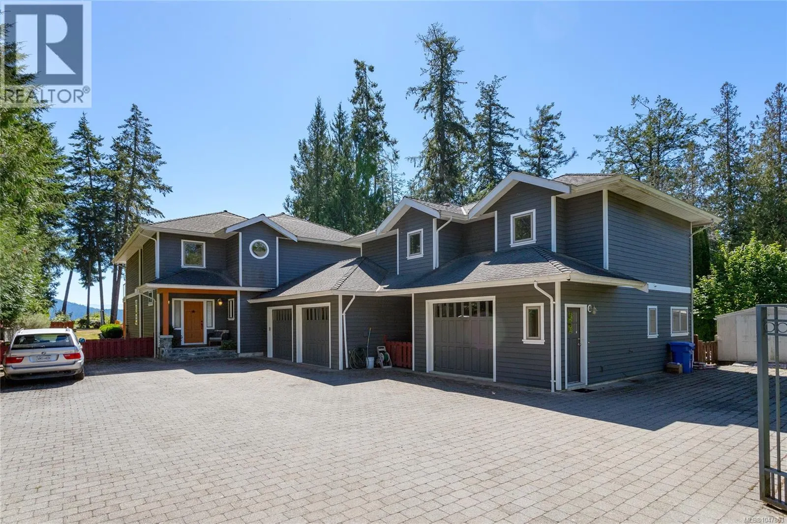 5469 Sooke Rd