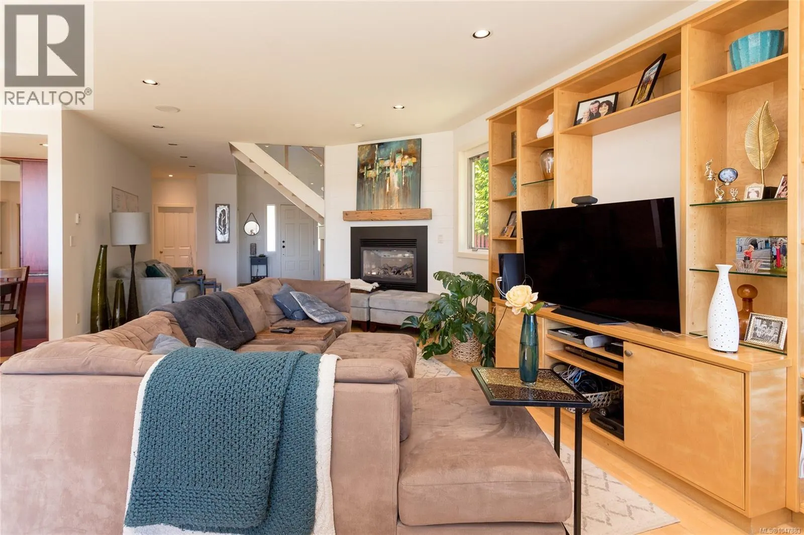 5469 Sooke Rd