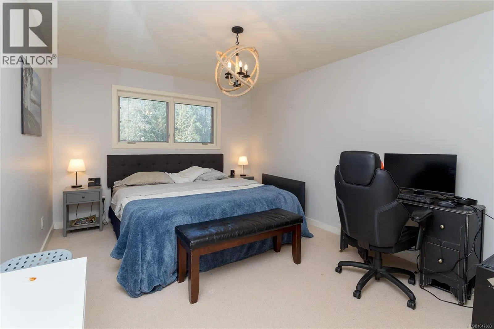 5469 Sooke Rd