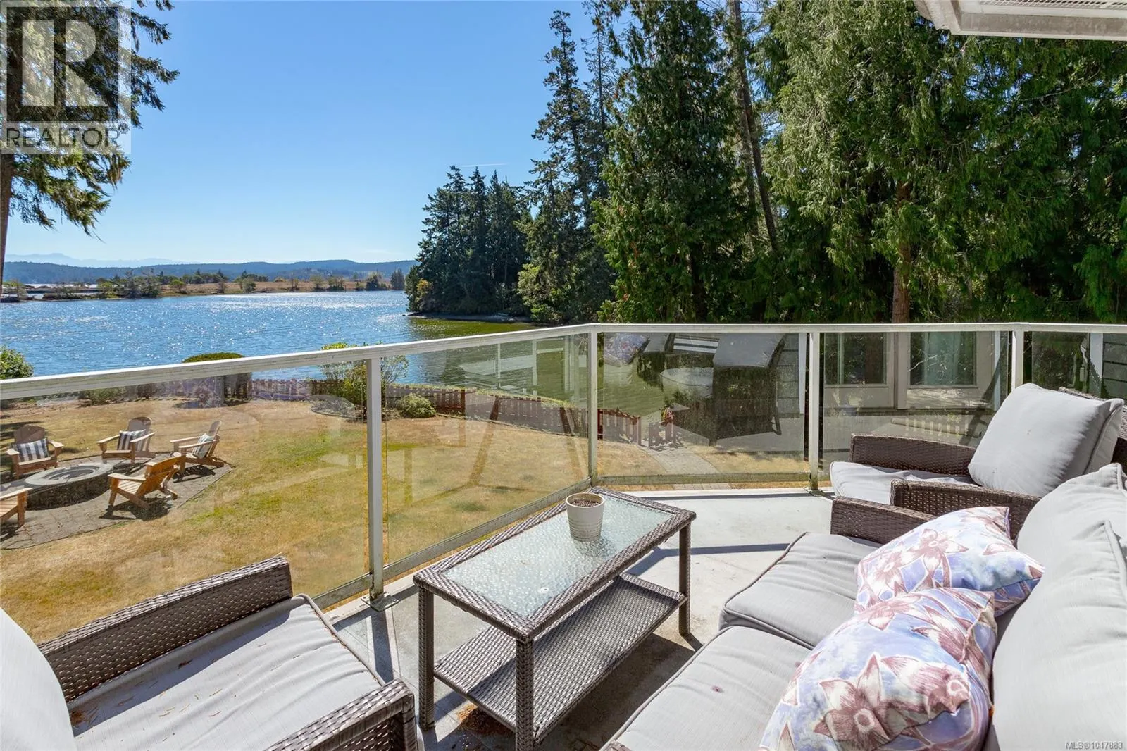5469 Sooke Rd