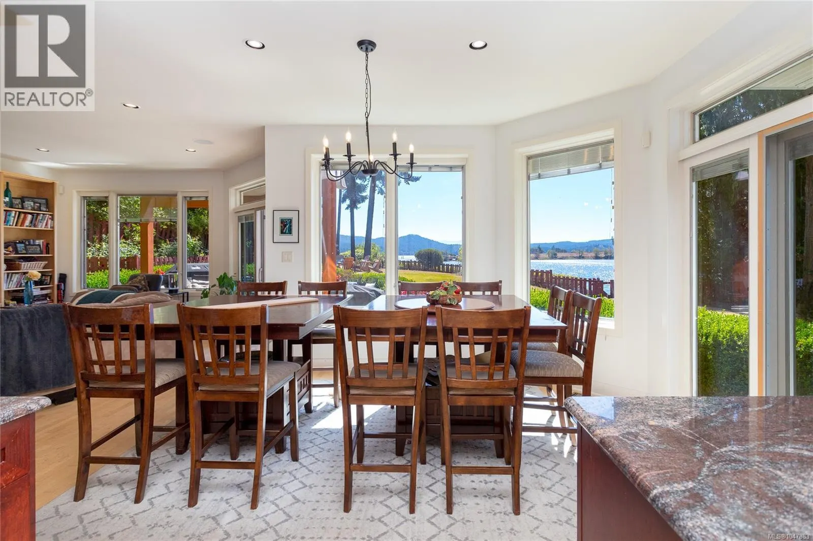 5469 Sooke Rd