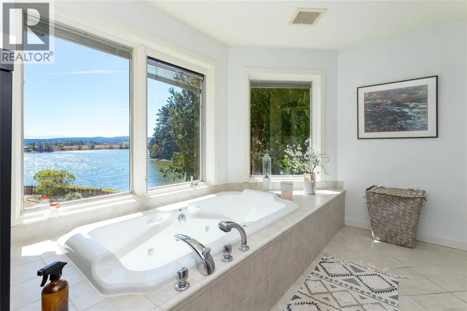 5469 Sooke Rd