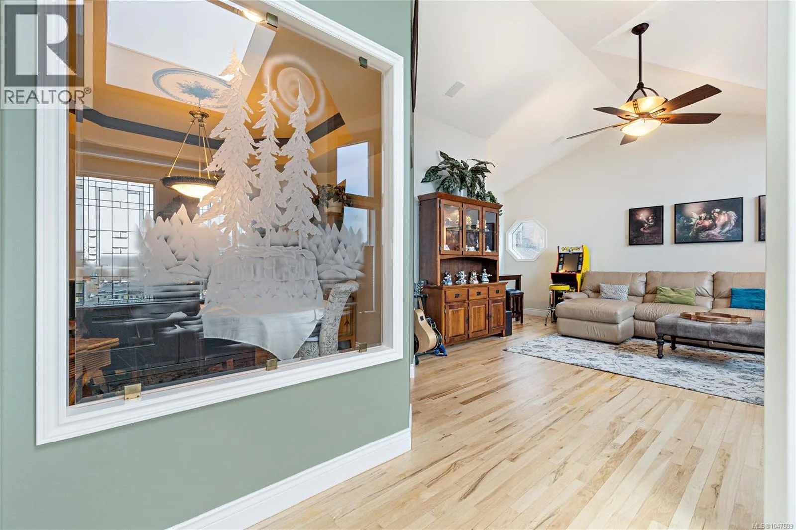 198 Heritage Dr