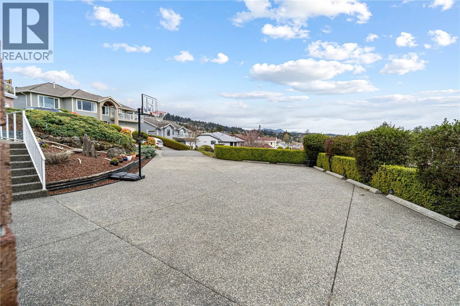 198 Heritage Dr