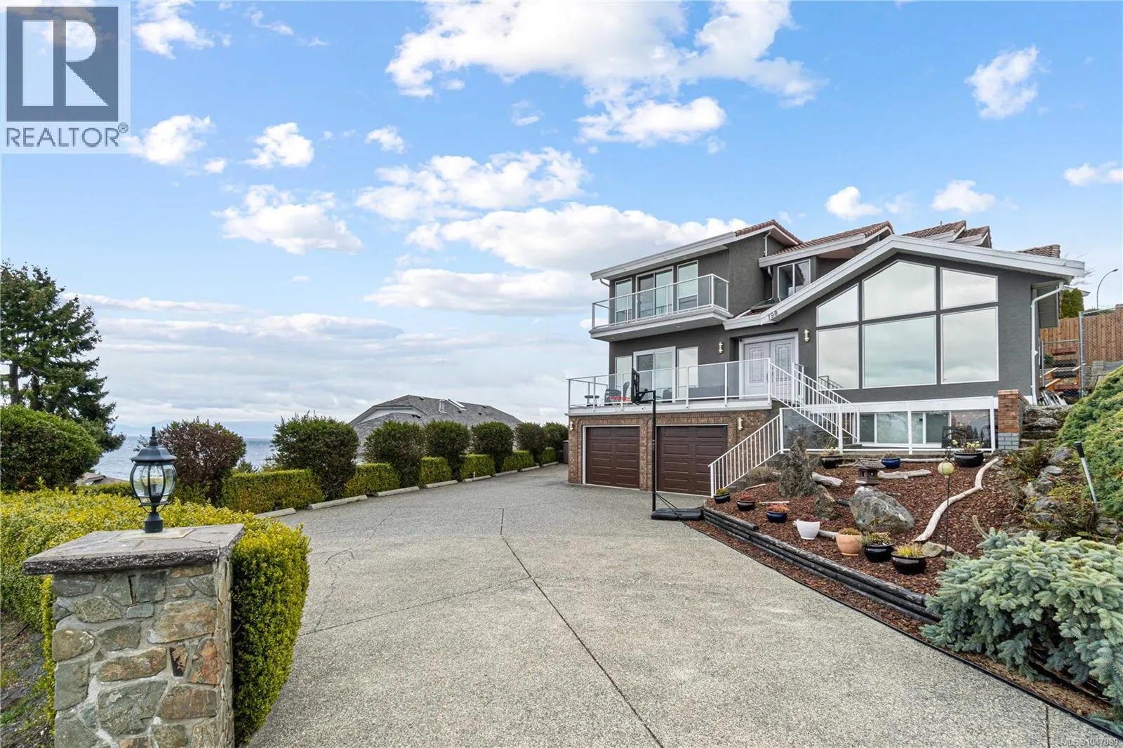 198 Heritage Dr