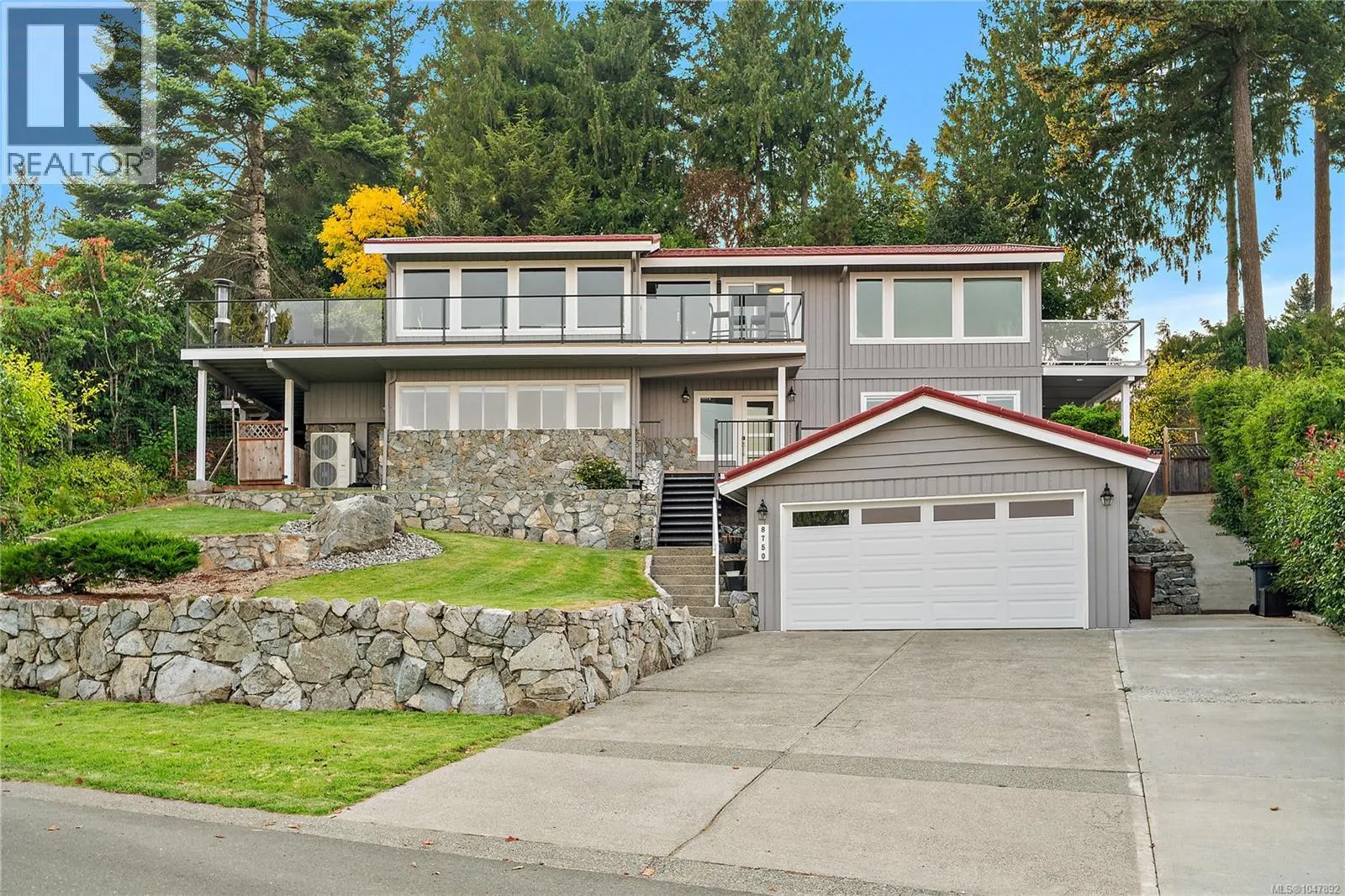 8750 Pender Park Dr