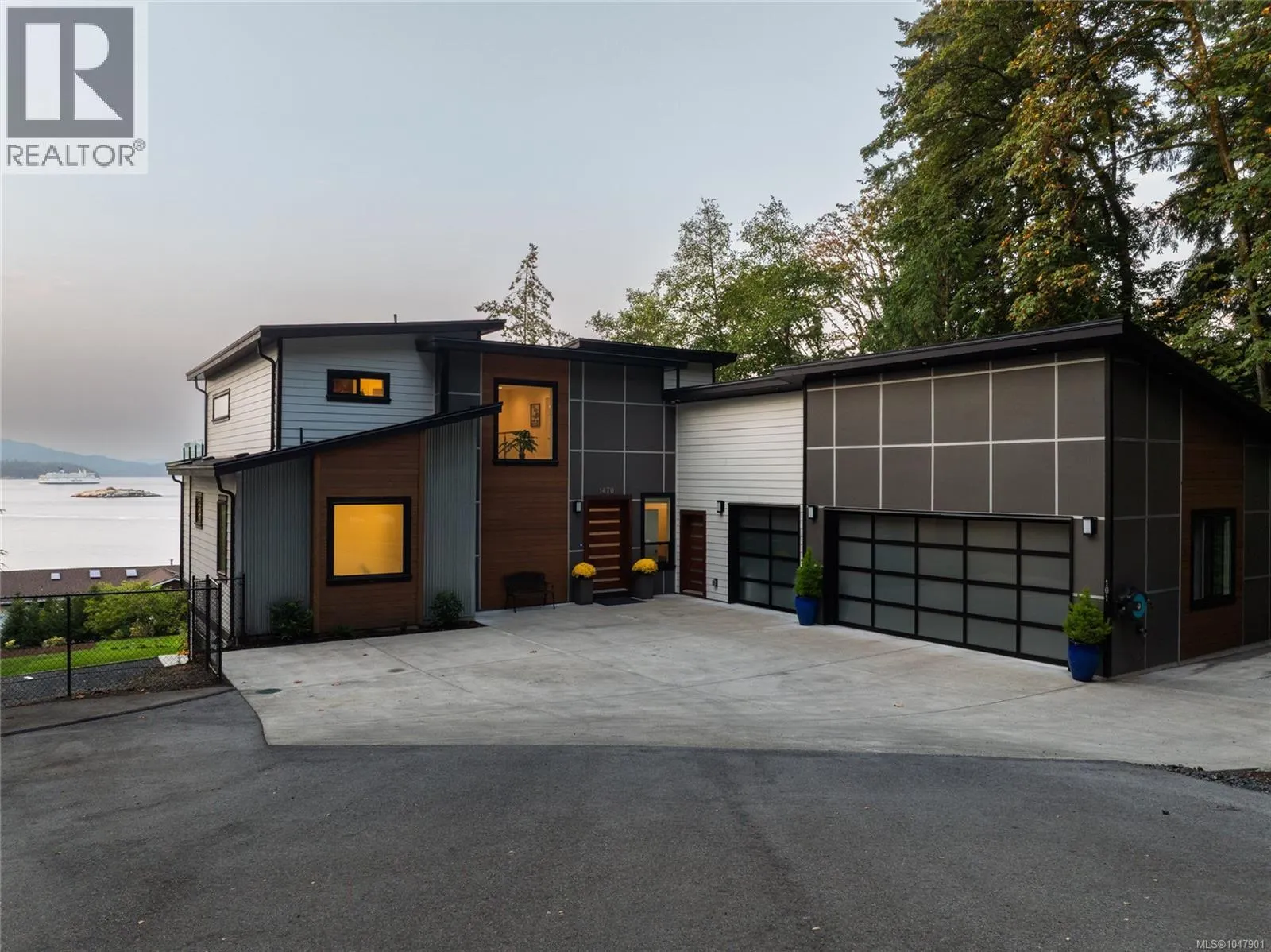1470 Lands End Rd