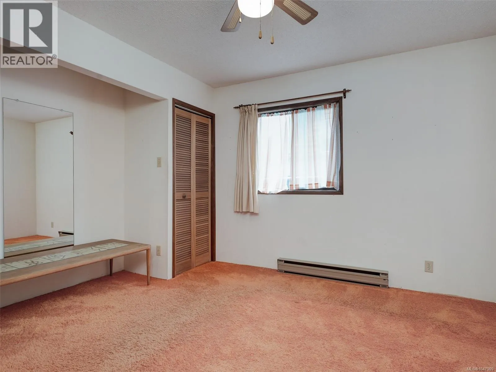 6860 Mark Lane