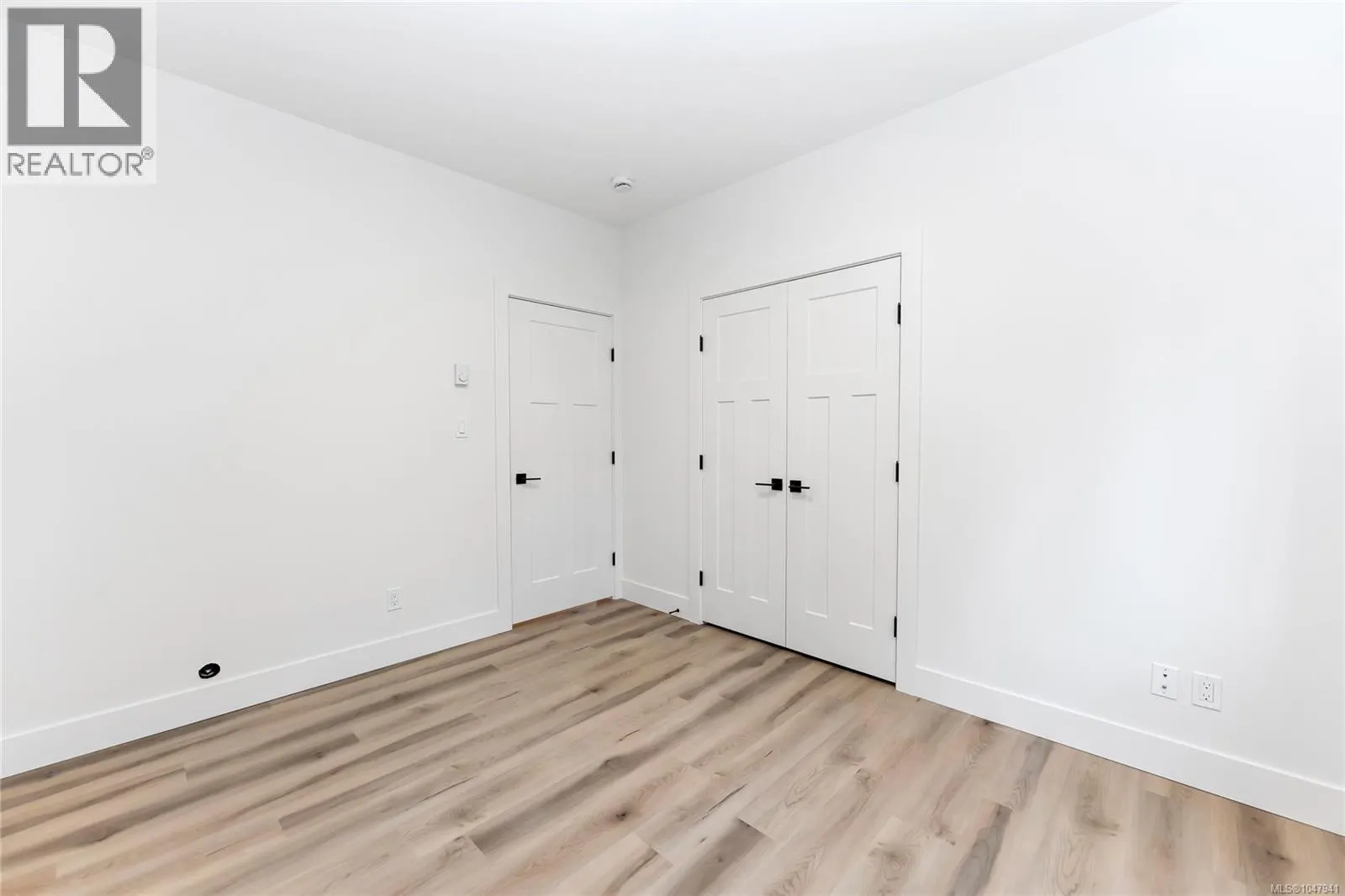 2023 Oakhill Pl