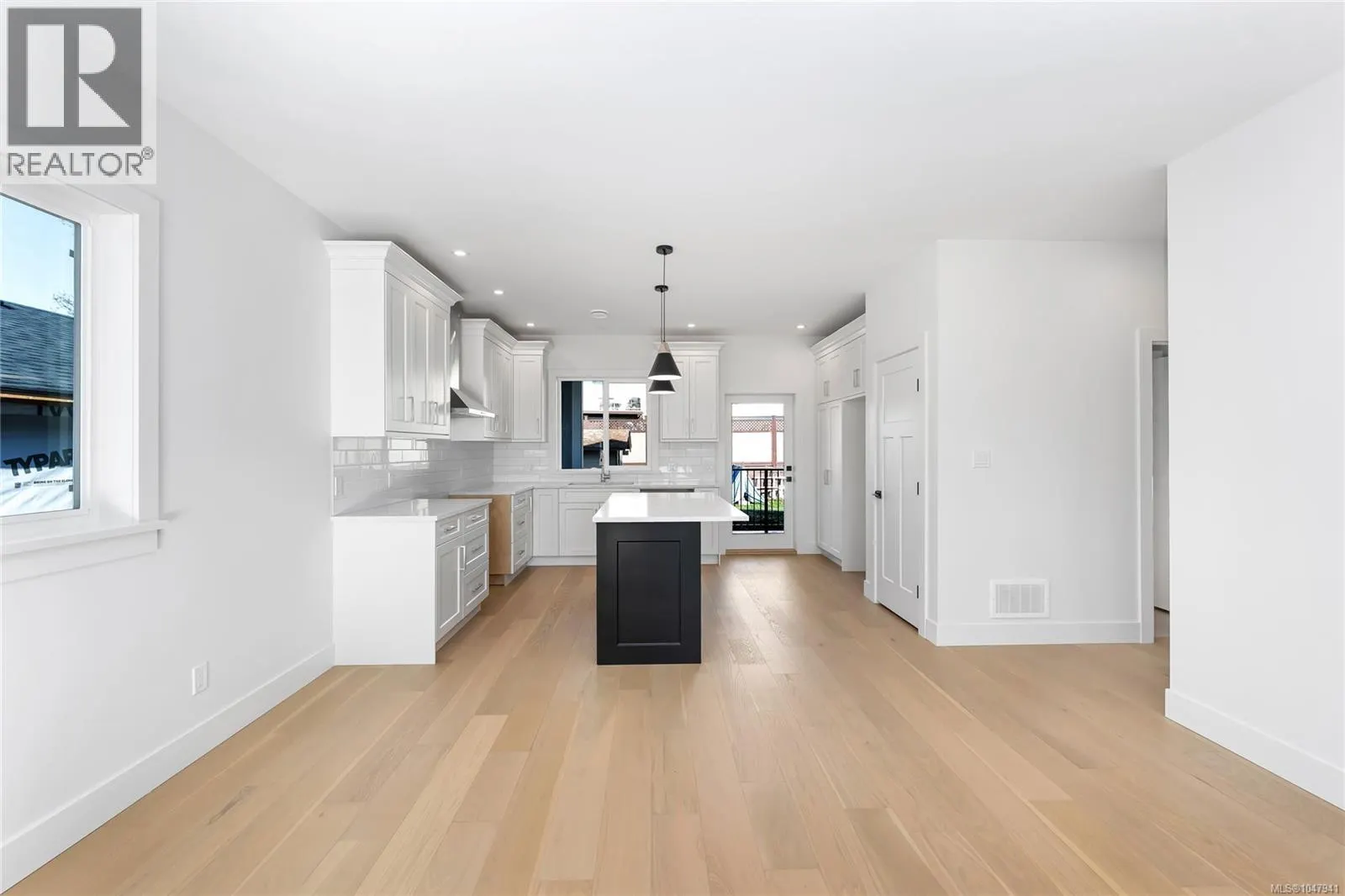 2023 Oakhill Pl