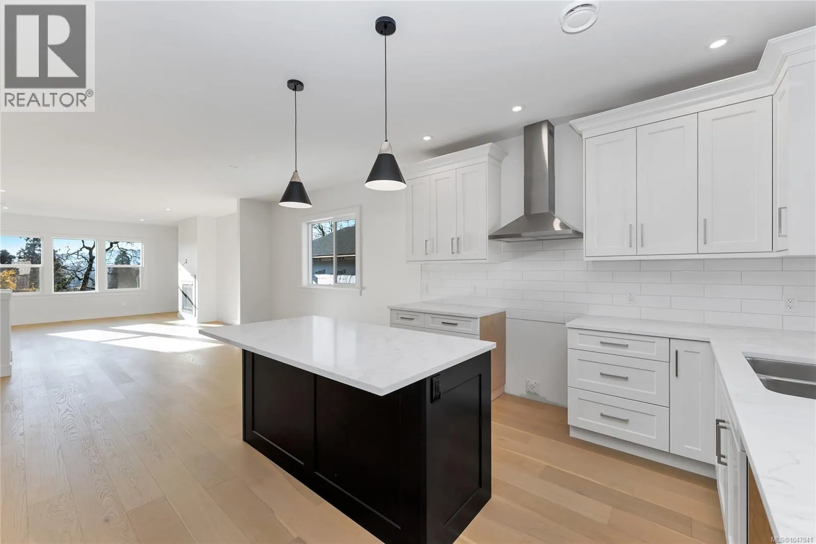2023 Oakhill Pl