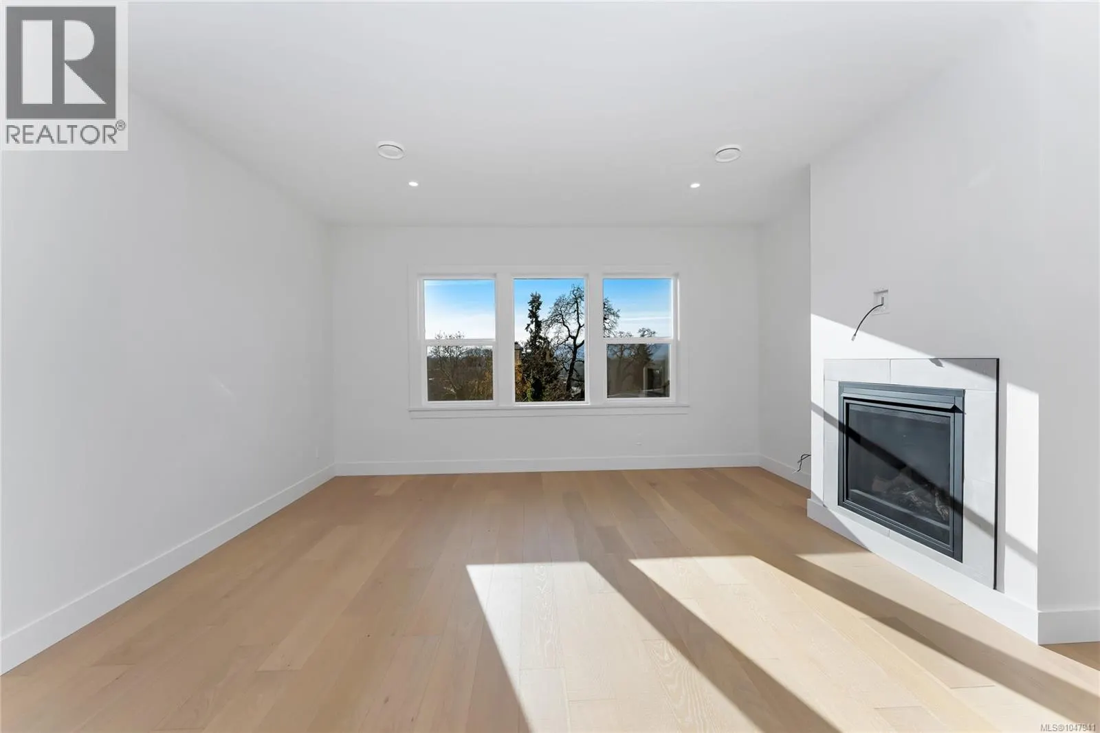 2023 Oakhill Pl