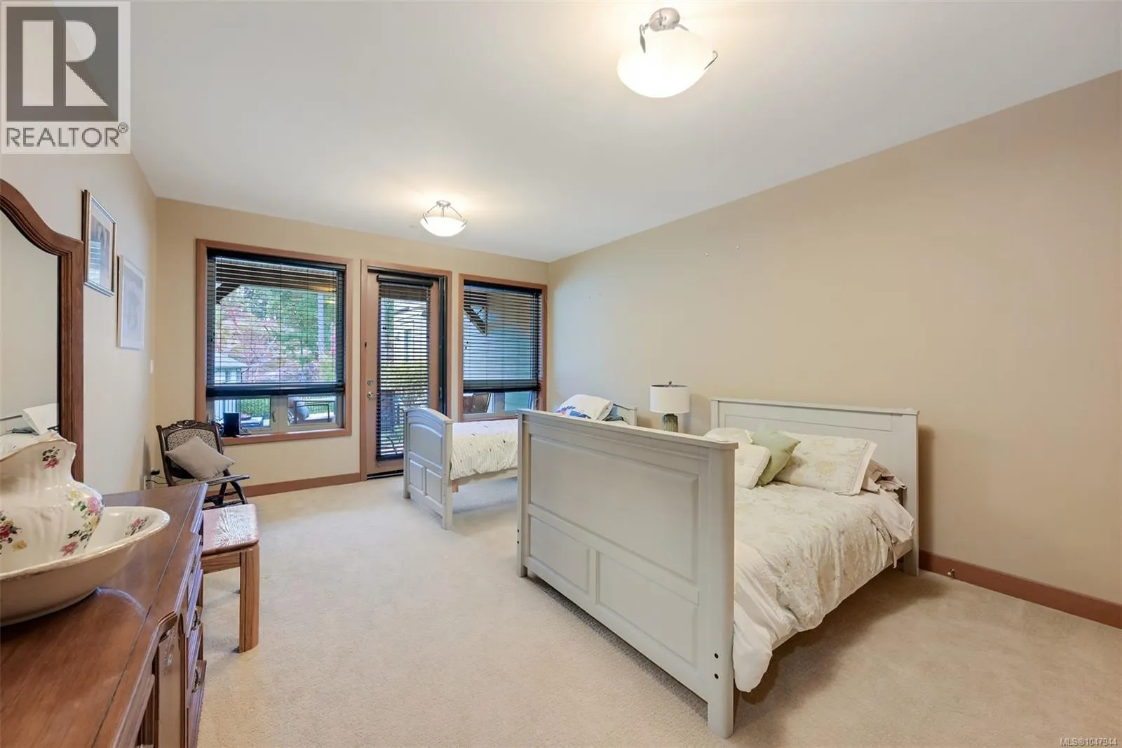 10 3650 Citadel Pl