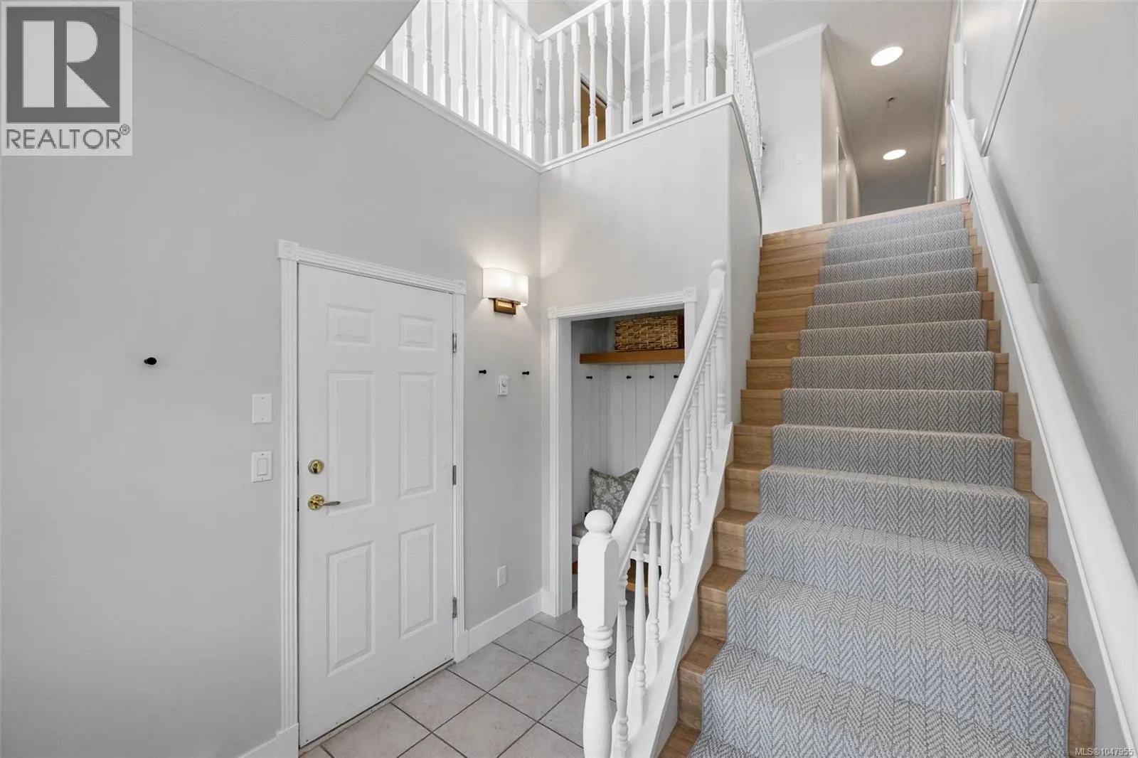 13 2235 Harbour Rd