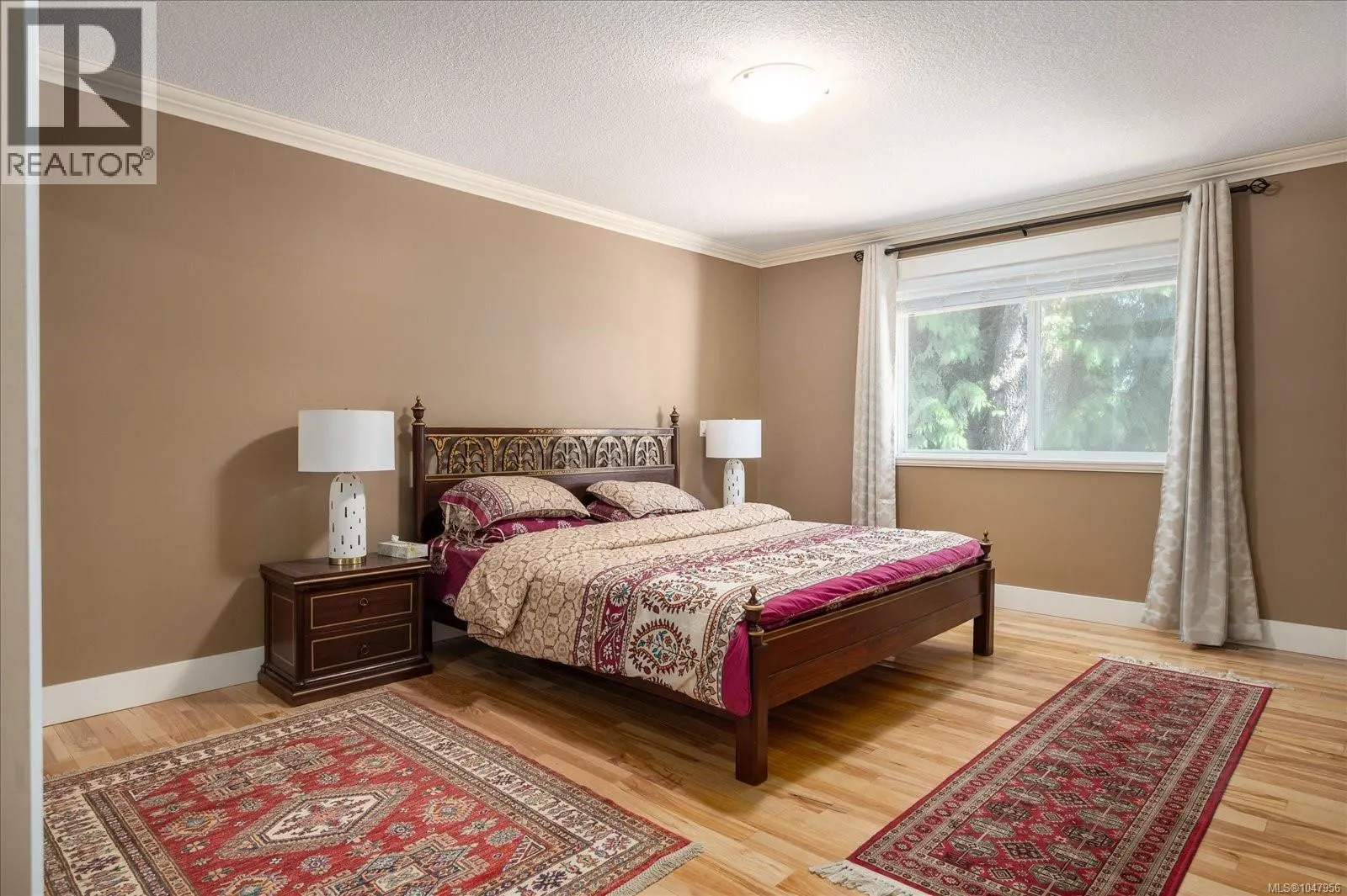 4734 Vista View Cres