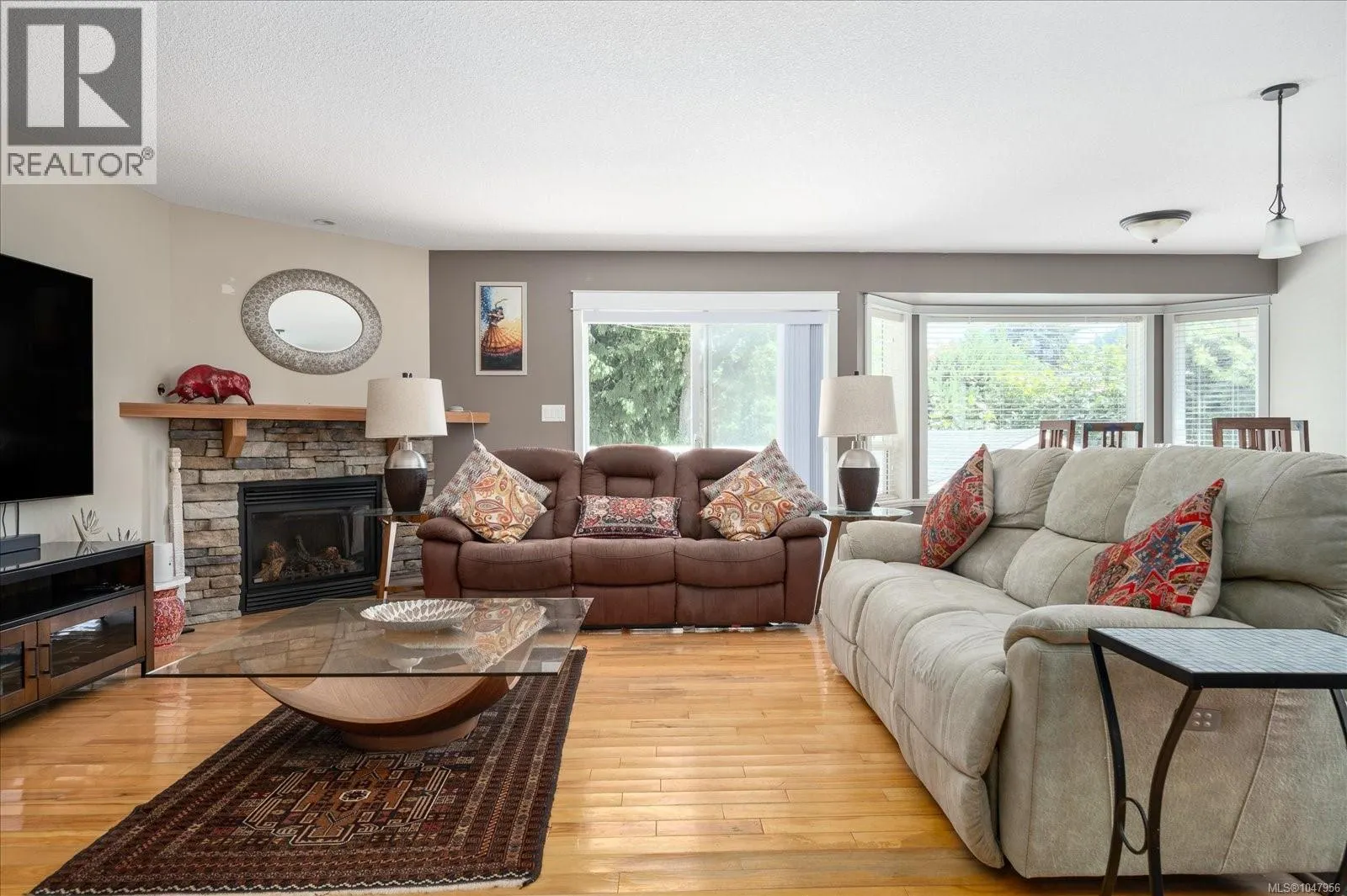 4734 Vista View Cres