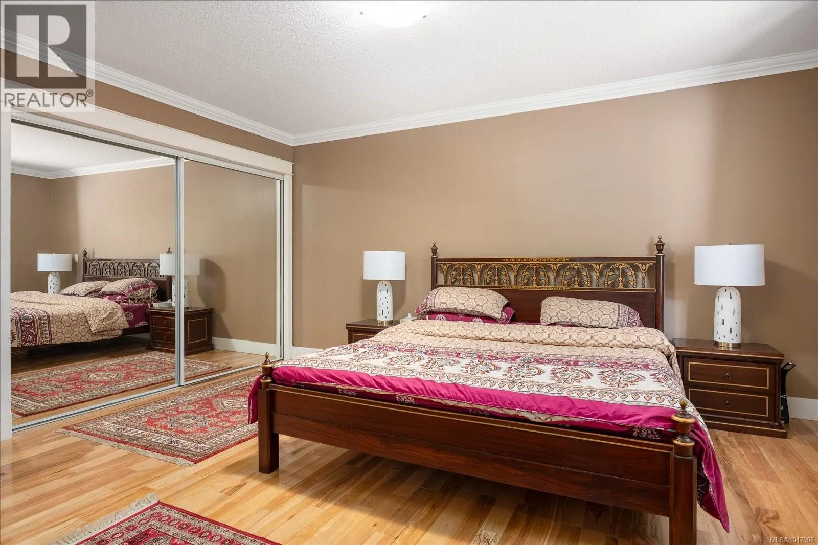 4734 Vista View Cres