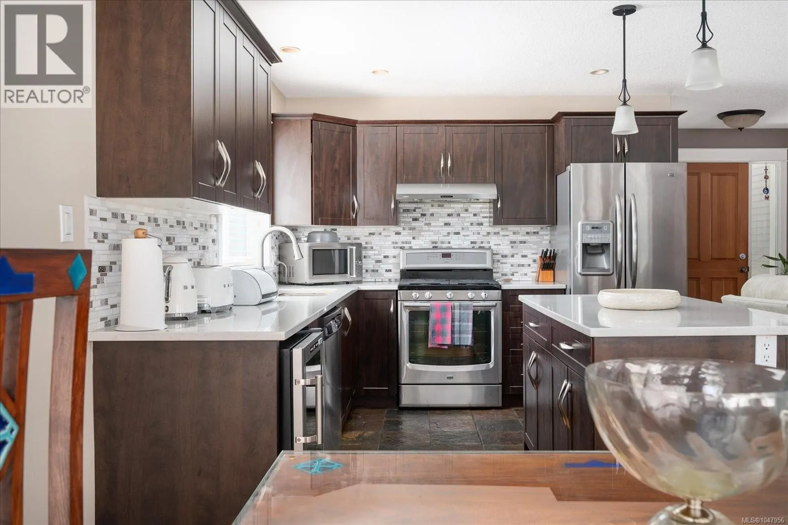 4734 Vista View Cres