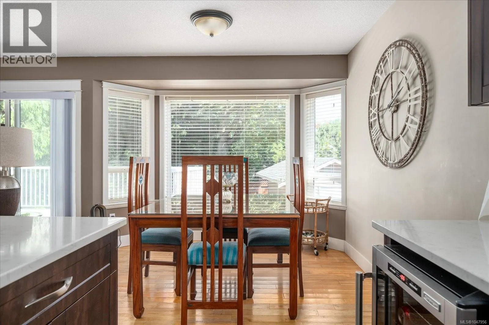 4734 Vista View Cres