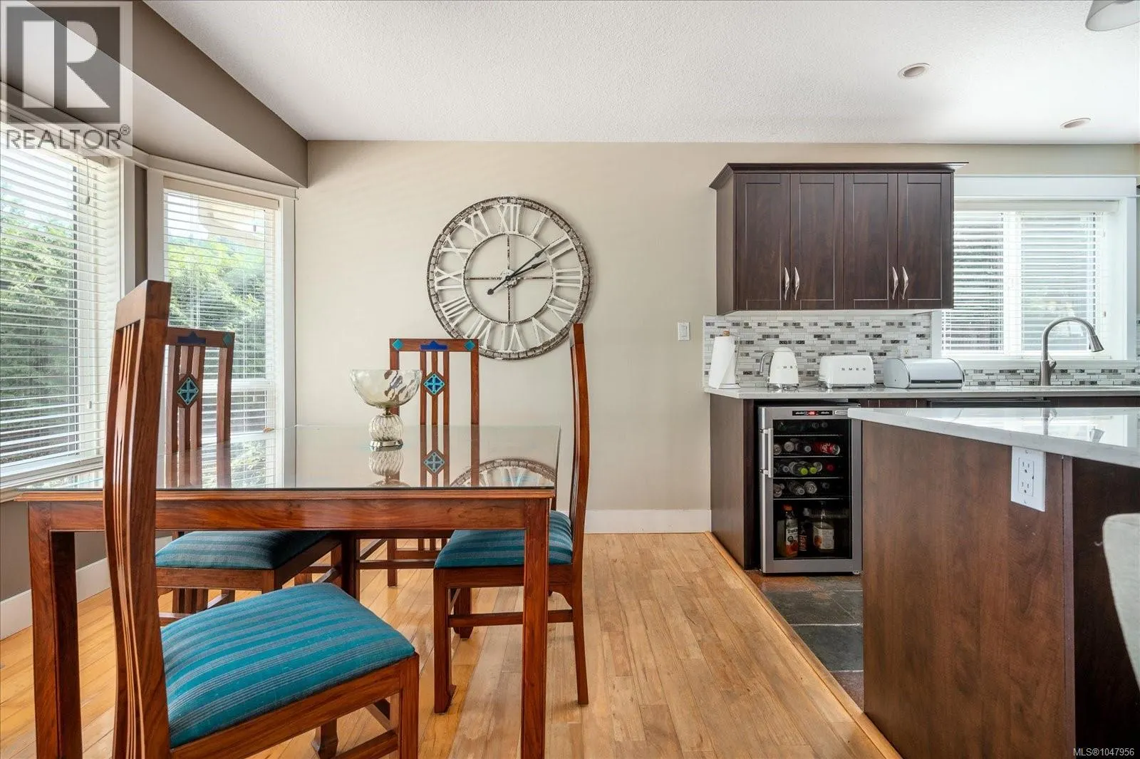 4734 Vista View Cres
