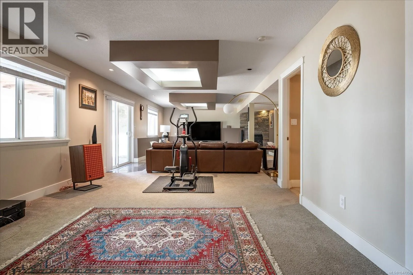 4734 Vista View Cres