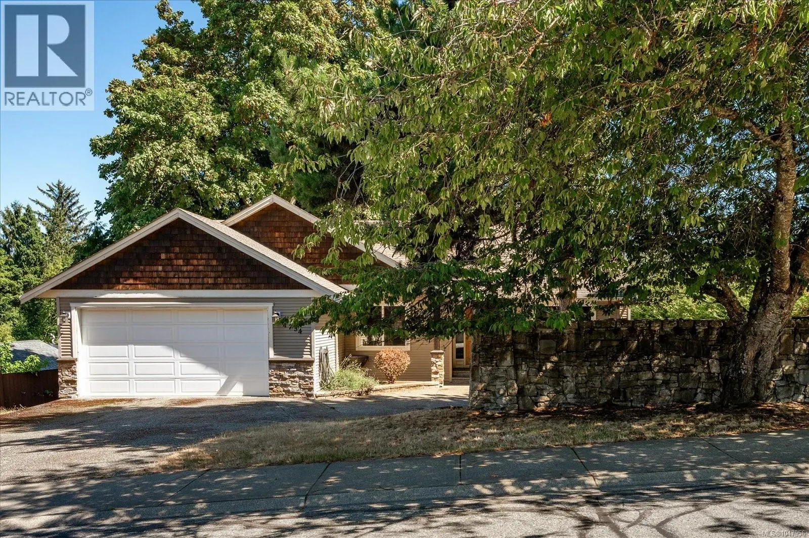4734 Vista View Cres