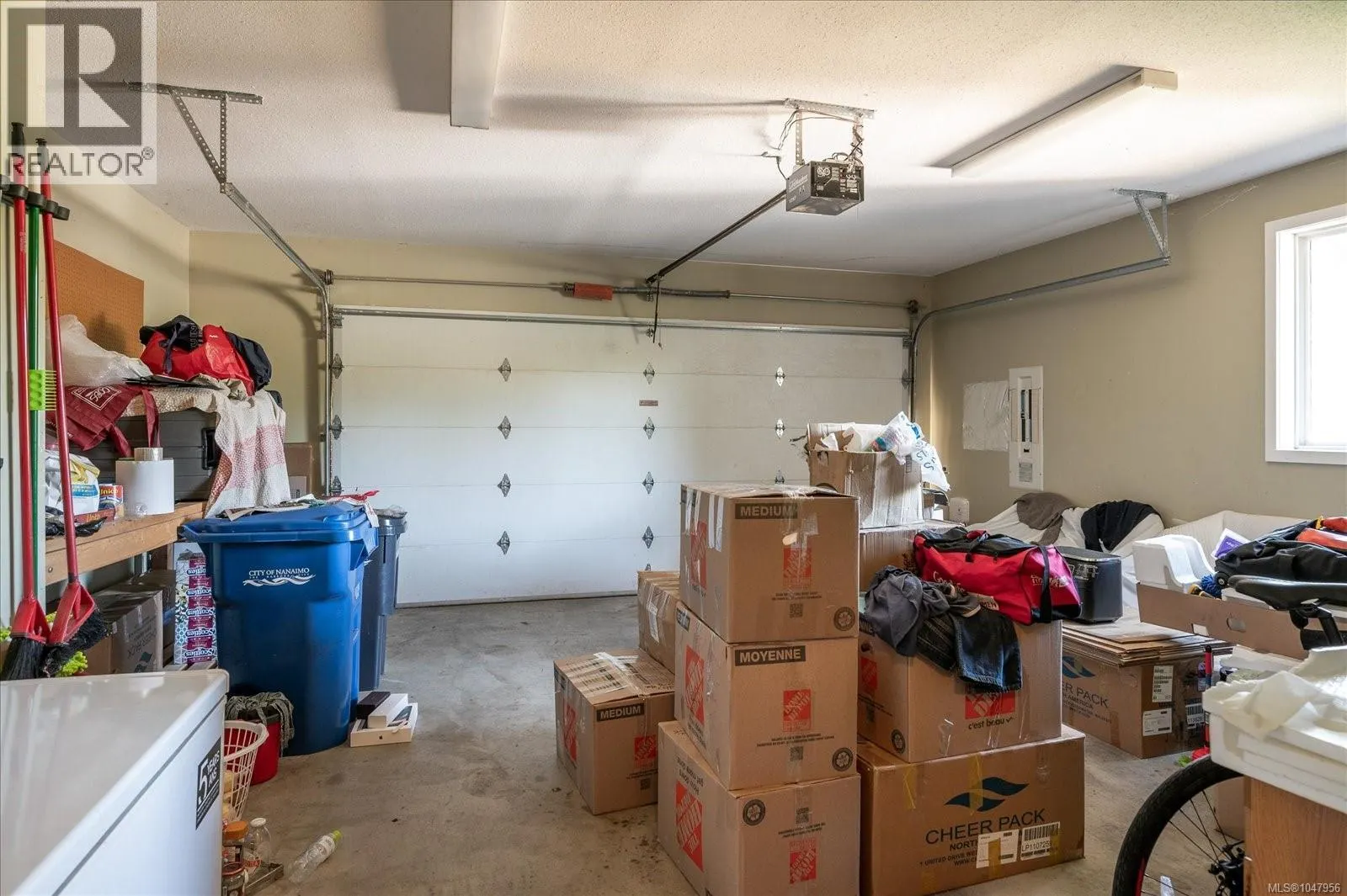 4734 Vista View Cres