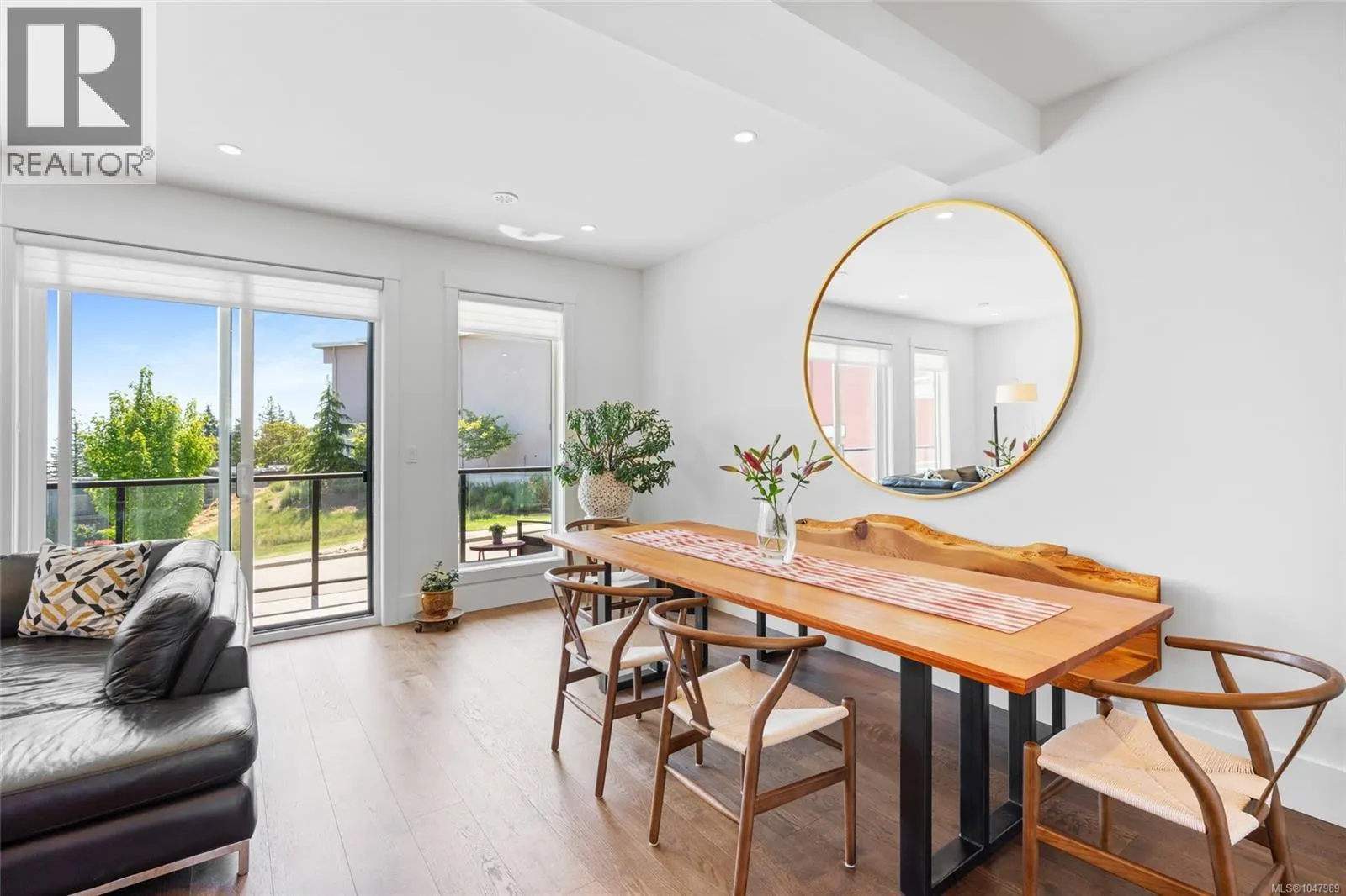 119 539 Delora Dr