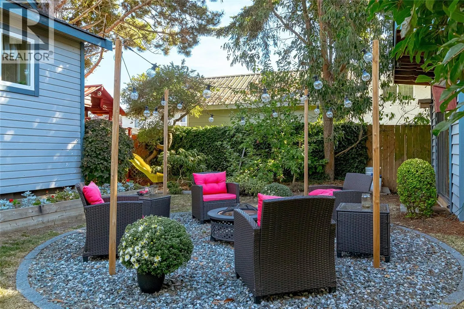2445 Amelia Ave