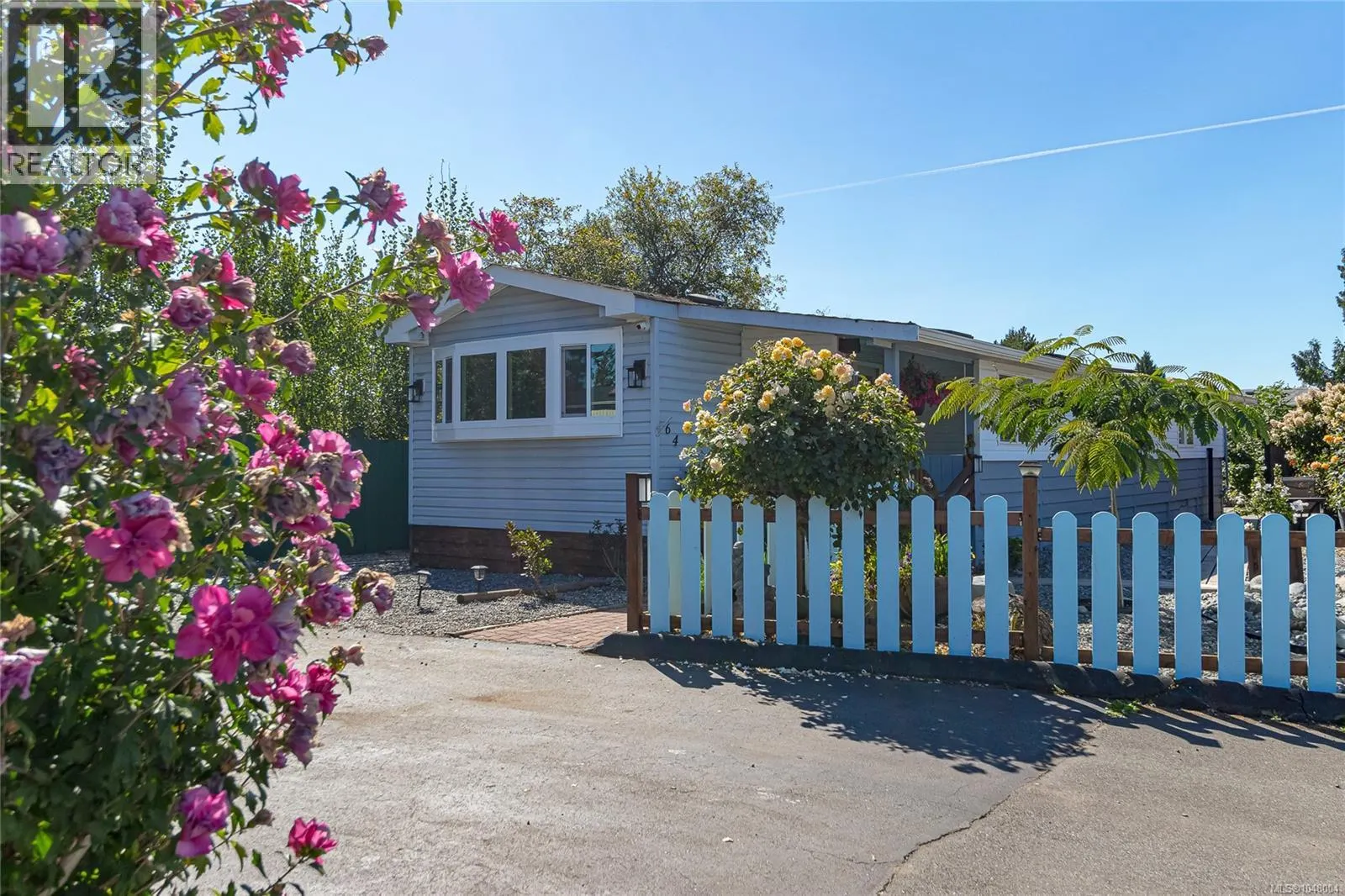 64 7701 Central Saanich Rd