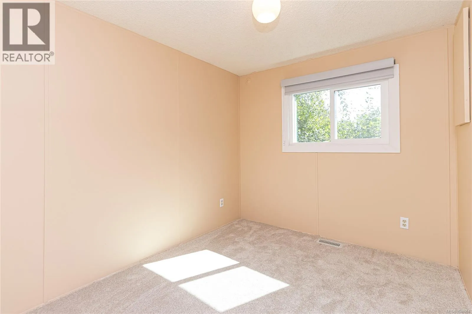 64 7701 Central Saanich Rd