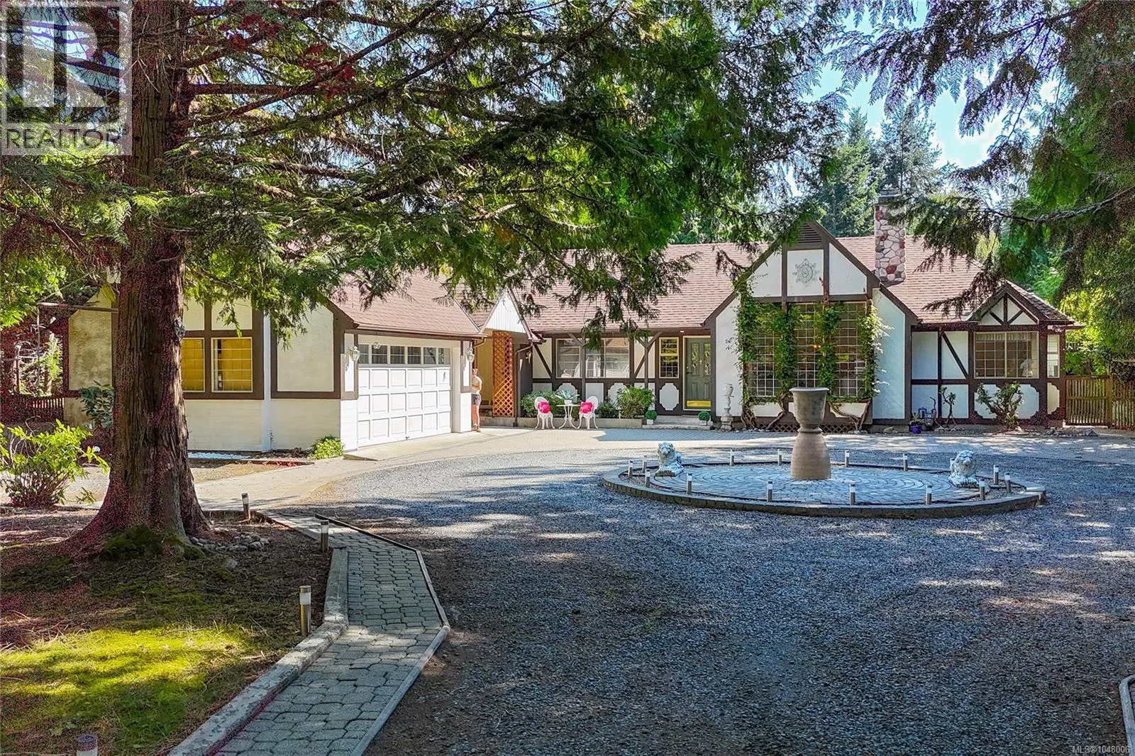2526 Island Hwy W