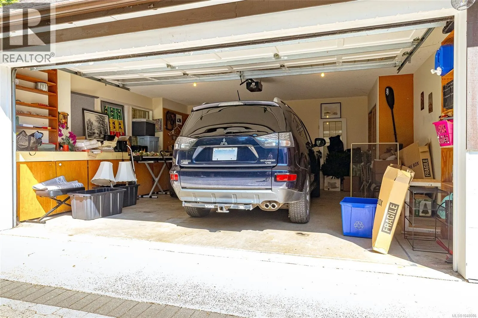 2526 Island Hwy W