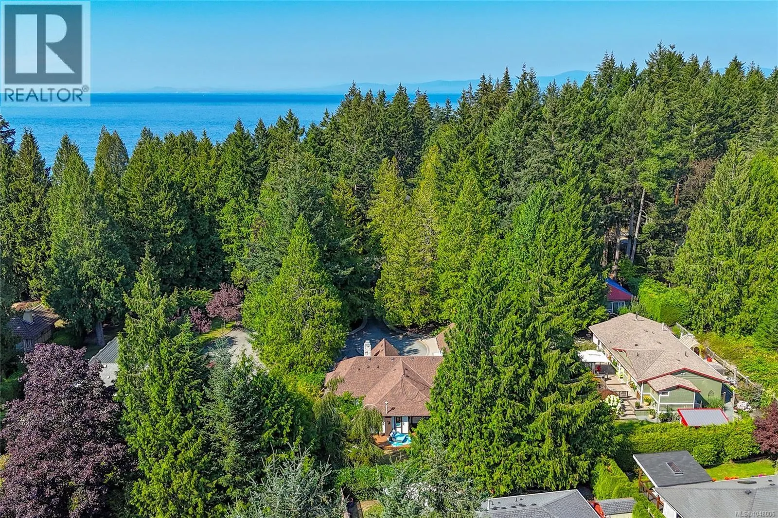 2526 Island Hwy W