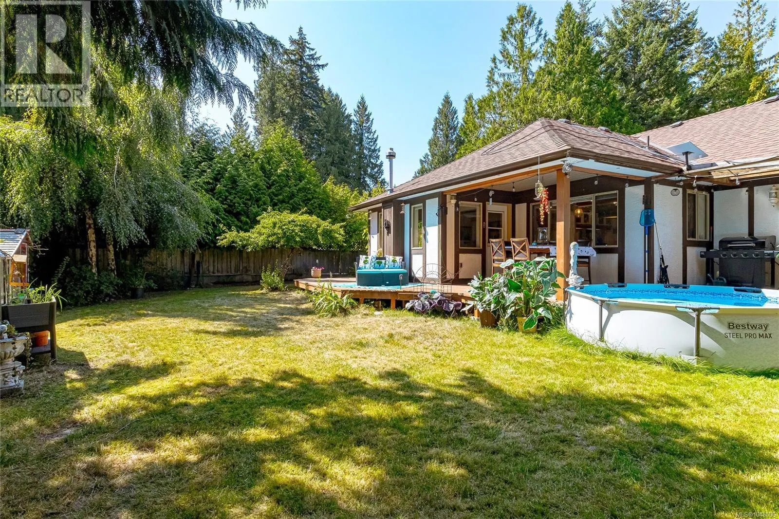 2526 Island Hwy W
