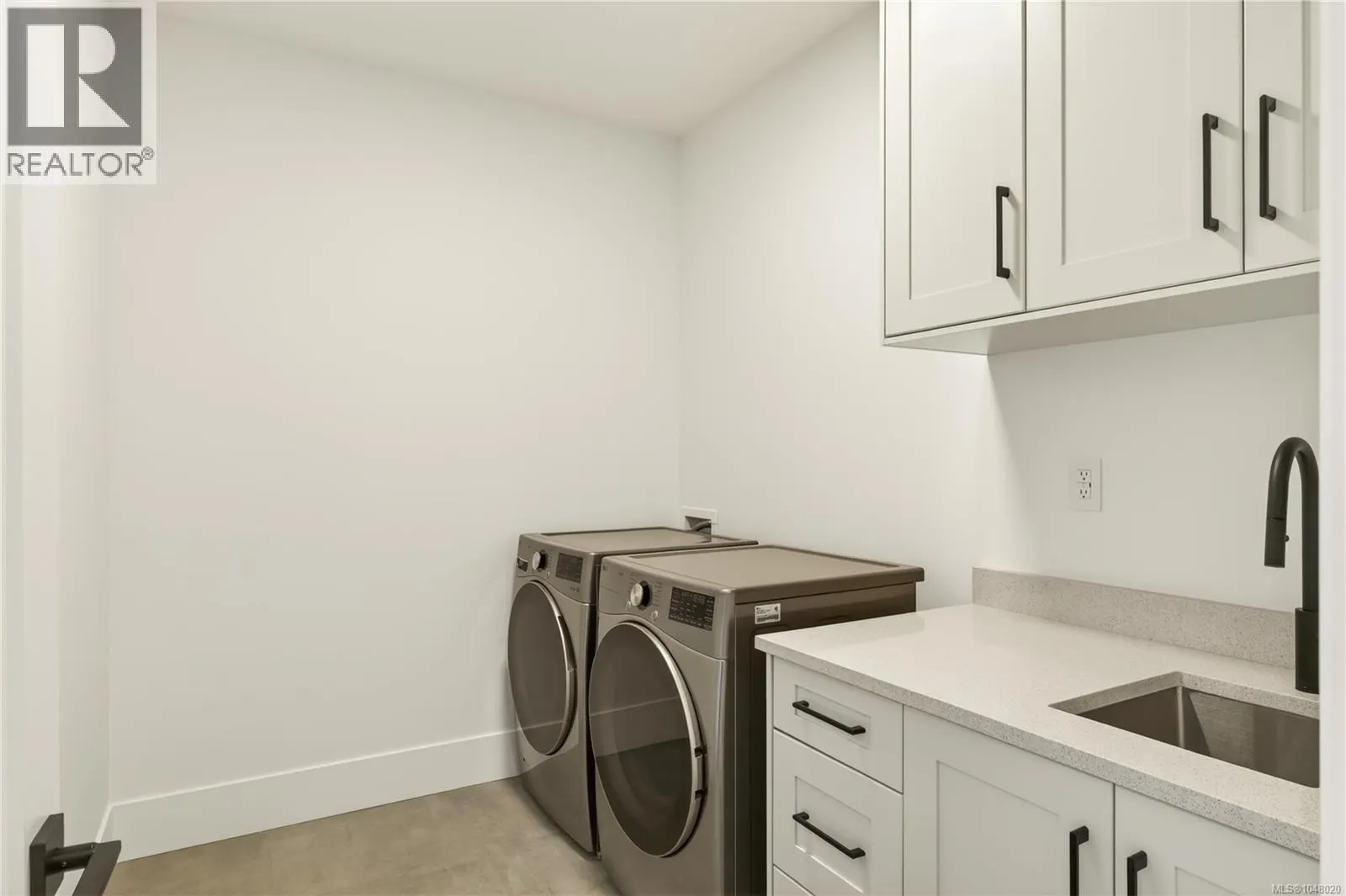 102 2302 Arbot Rd