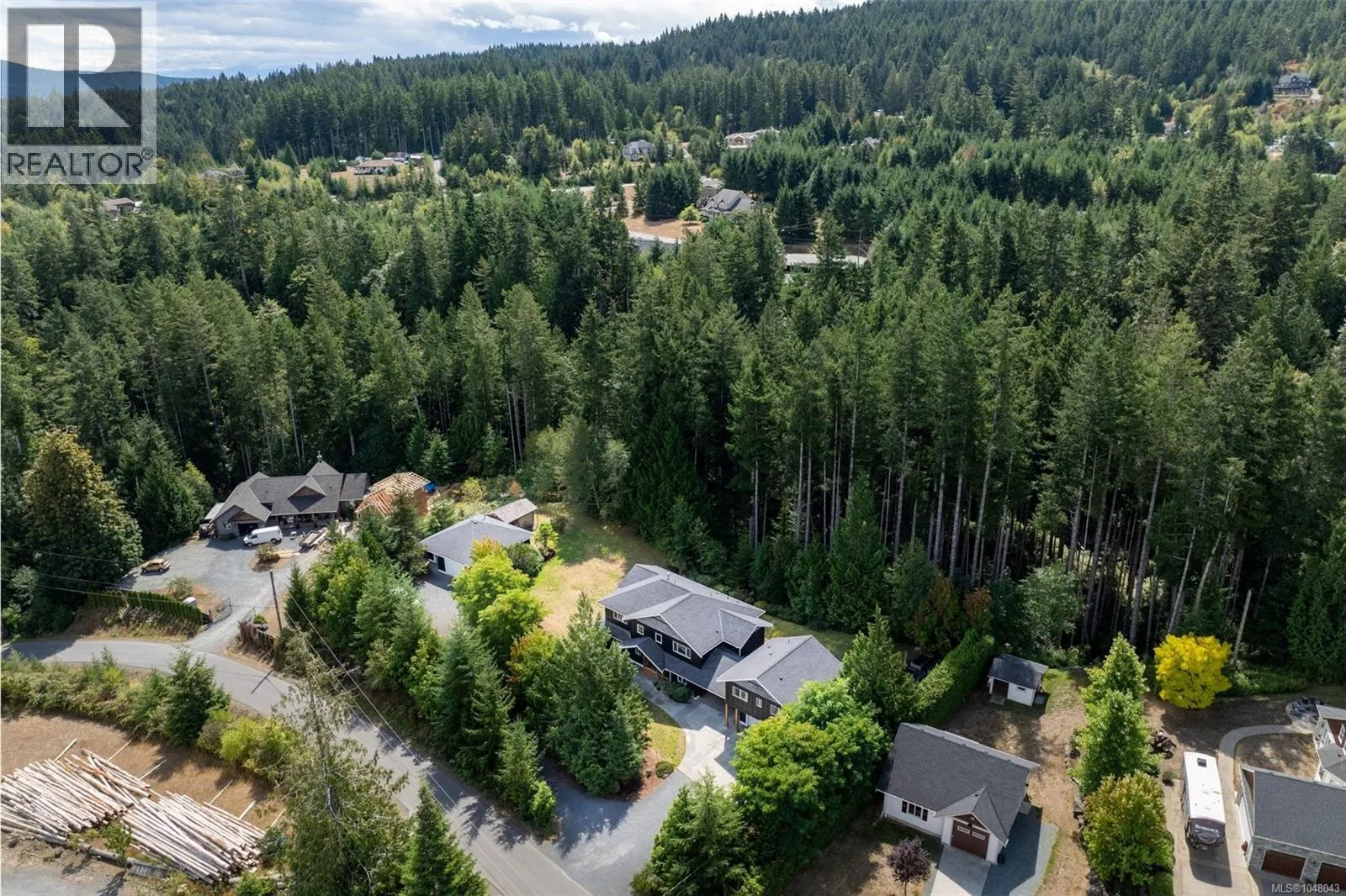 3022 Sarah Dr
