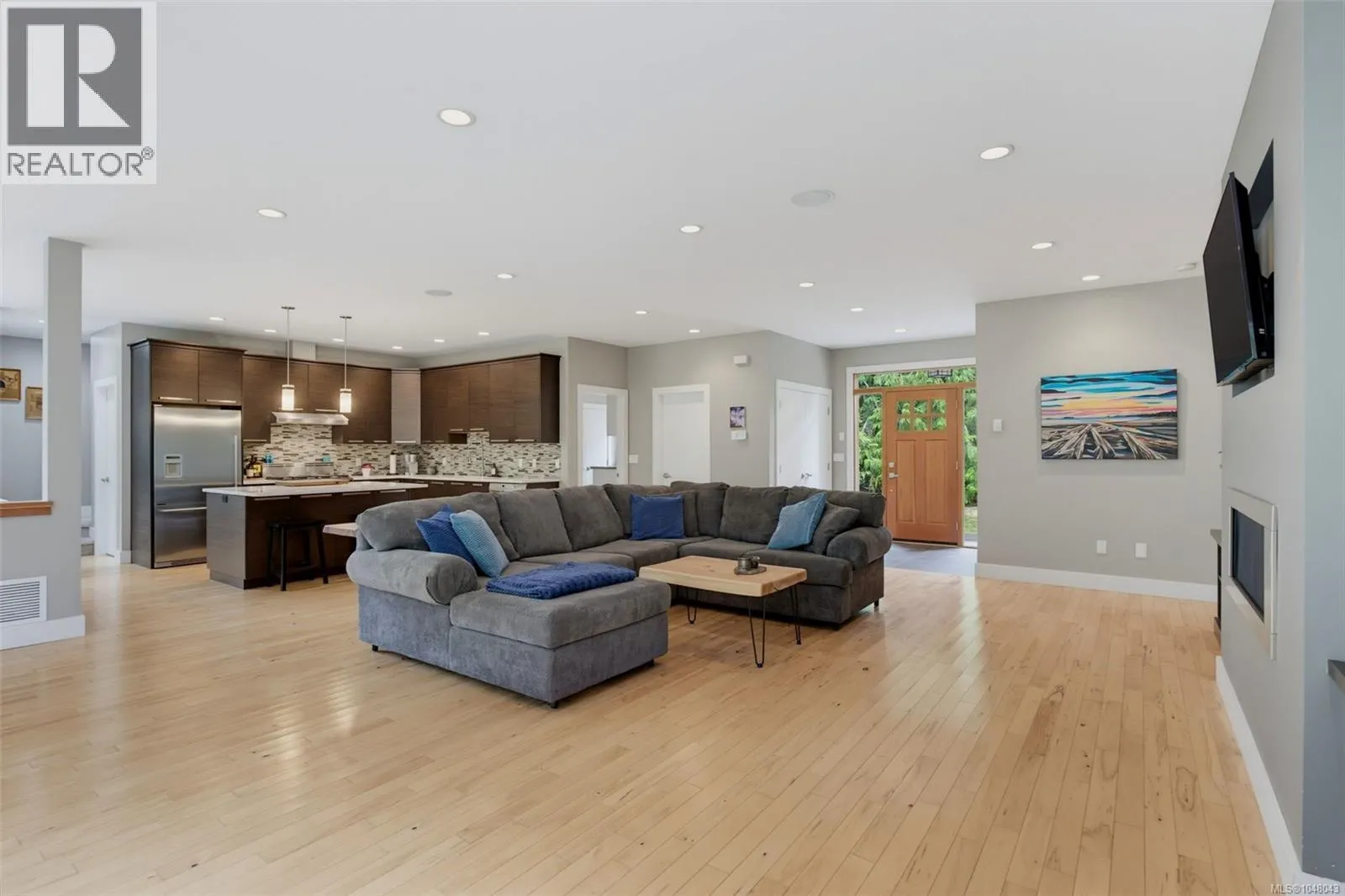 3022 Sarah Dr