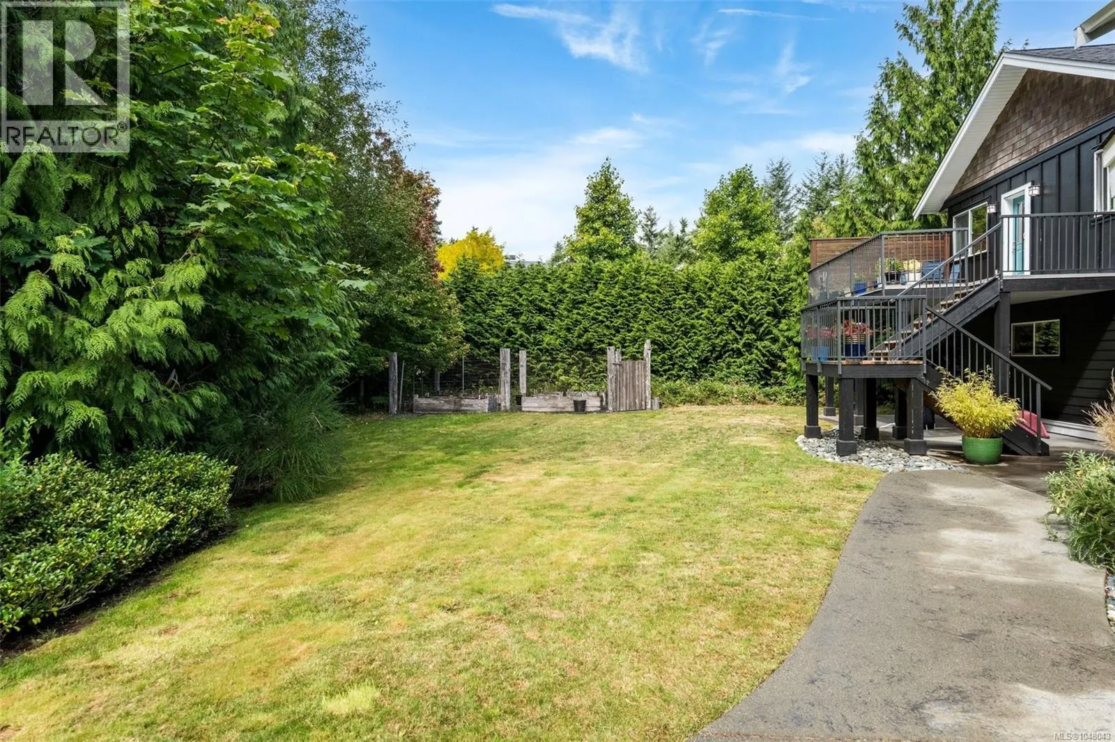 3022 Sarah Dr