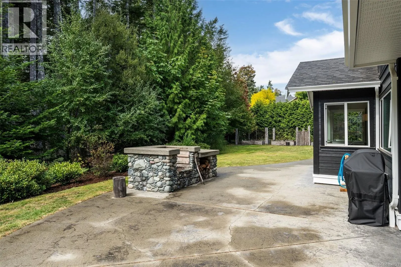 3022 Sarah Dr
