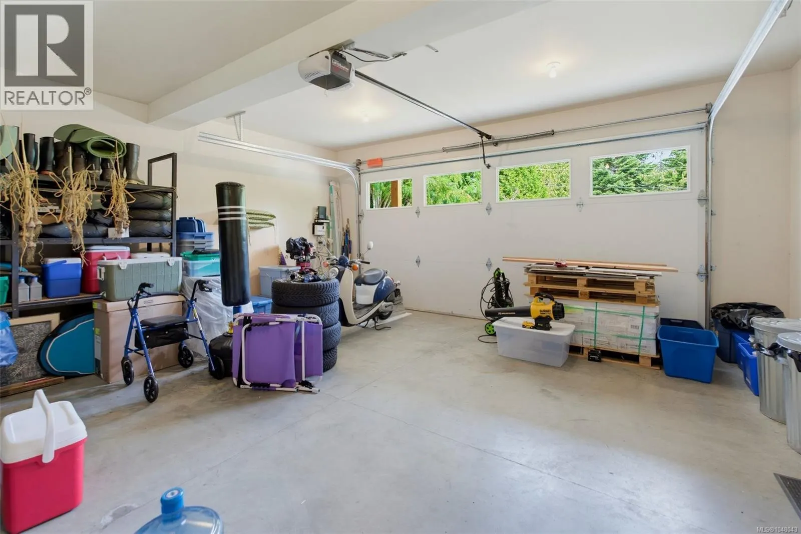 3022 Sarah Dr