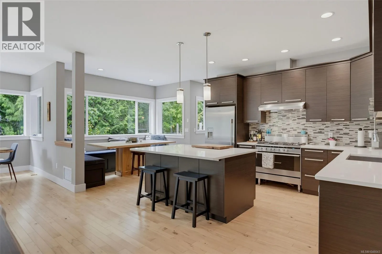 3022 Sarah Dr