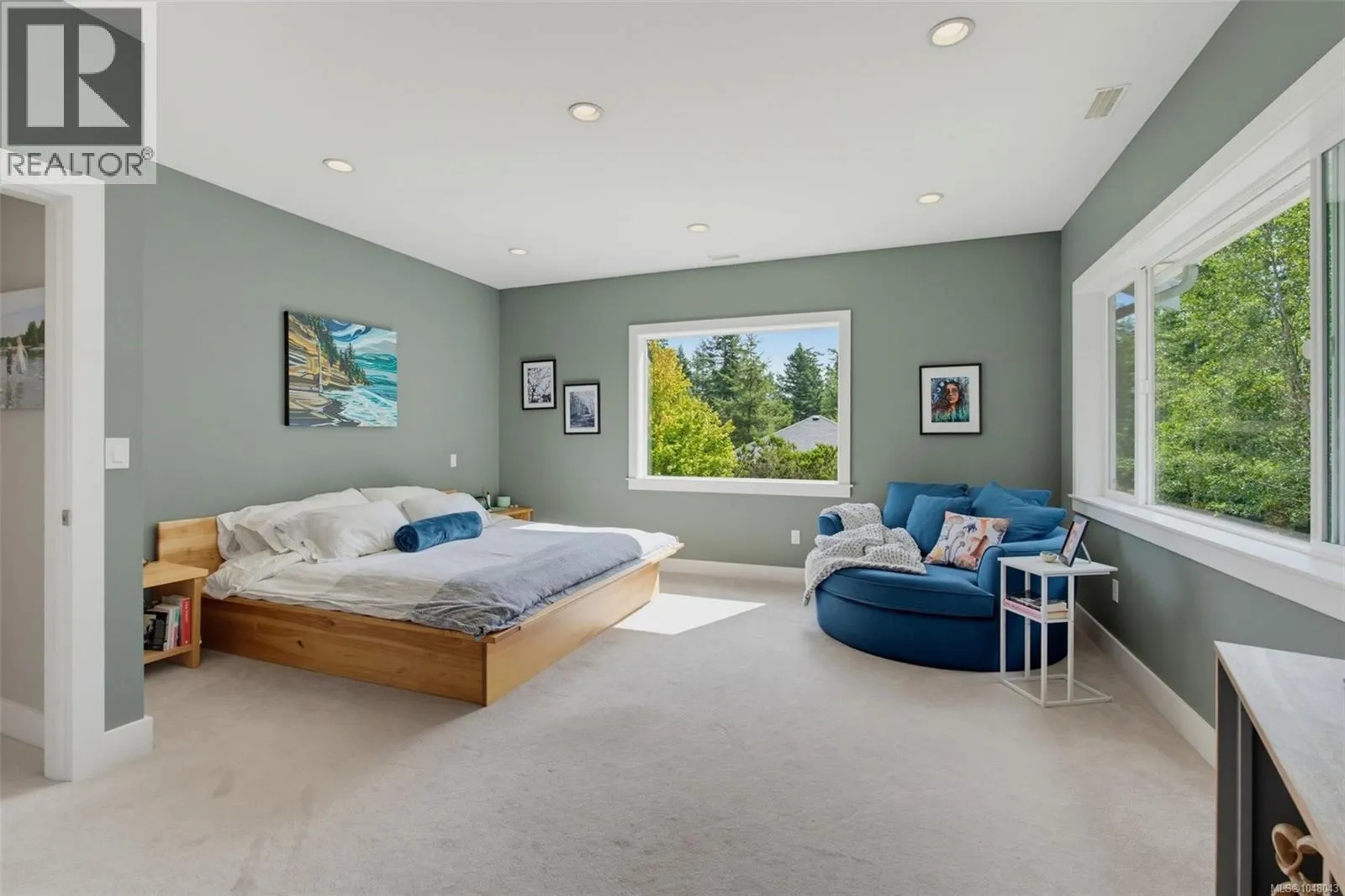 3022 Sarah Dr
