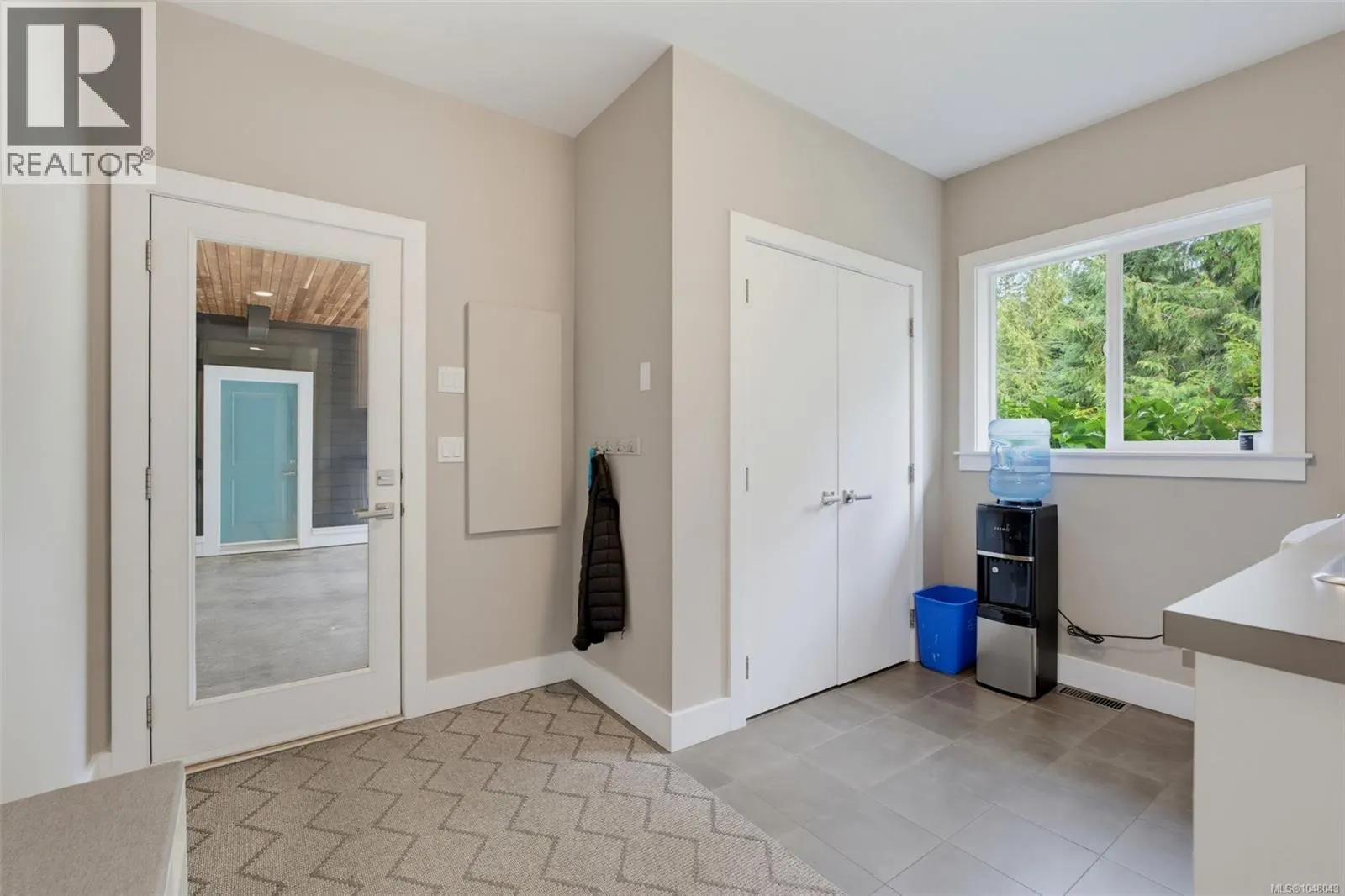 3022 Sarah Dr