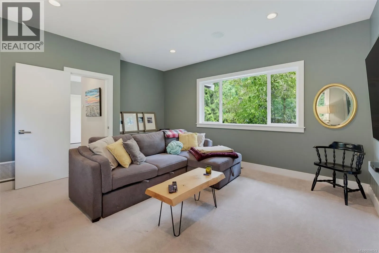 3022 Sarah Dr