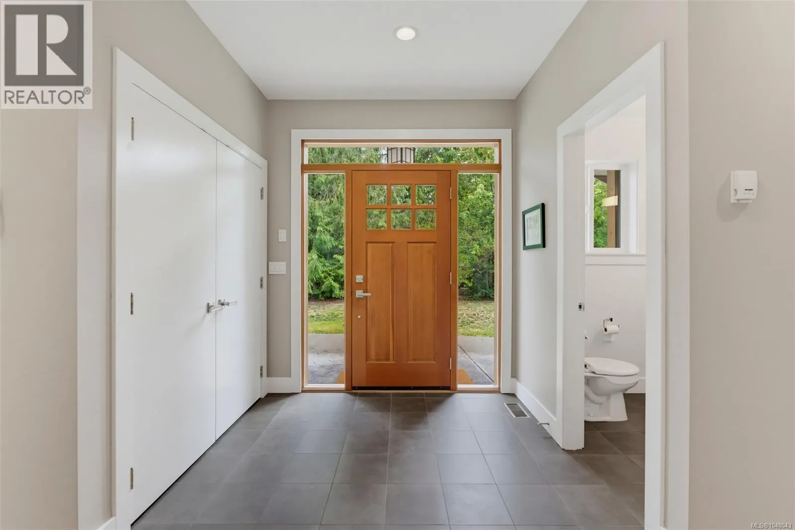 3022 Sarah Dr