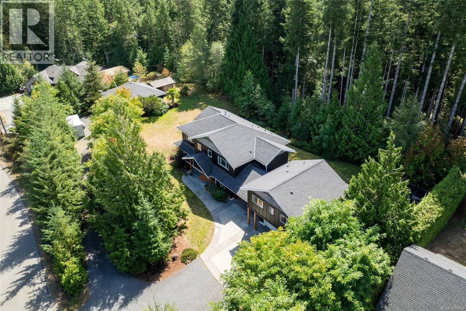 3022 Sarah Dr