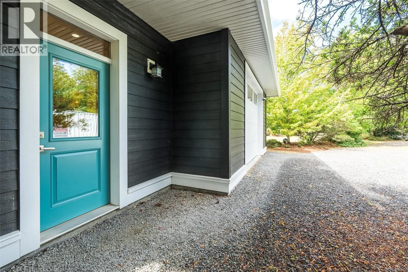 3022 Sarah Dr